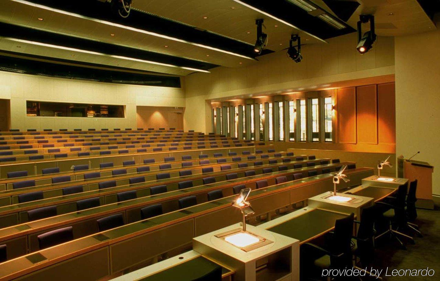 Hilton Hotel 5*